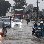 ​Dinilai Paradoks, Aktivis Lingkungan Desak Pemkot Serang Fokus Atasi Banjir Ketimbang Revitalisasi Alun-Alun